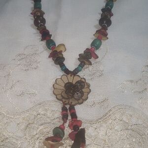 Beaded necklace 